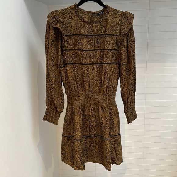 Rails Brand. Transition into the season with this feminine mini dress. - Picture 6 of 8